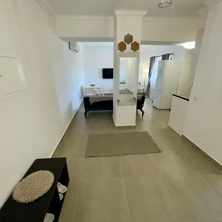 2 Bedroom In With Swimming Pool Apartament