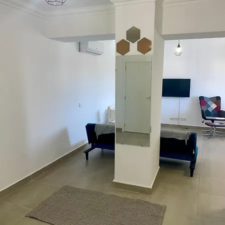 2 Bedroom In With Swimming Pool