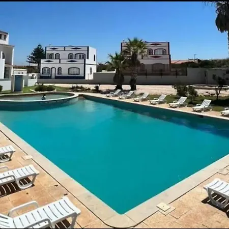 2 Bedroom In With Swimming Pool * サグレス